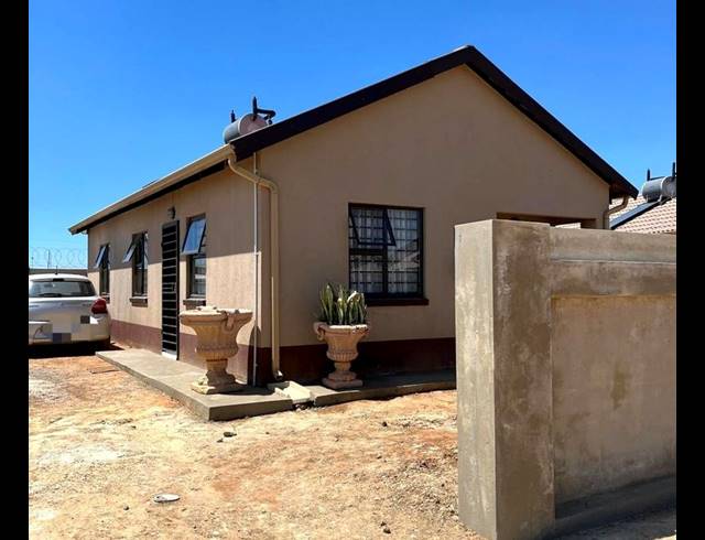 3 BEDROOM HOUSE FOR SALE IN WINDMILL PARK